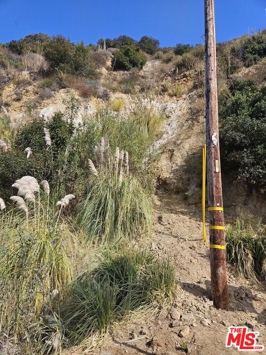 3930 Topanga Cyn Land