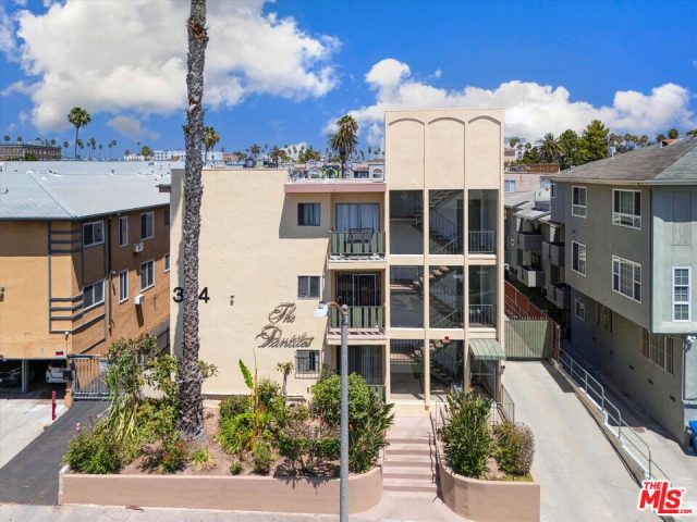 344 S Hobart Blvd Los Angeles CA 90020 Just Listed an 11 unit building in the heart of Koreatown